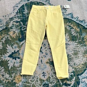 NEW $80 Lucky Brand women size 29 or 8 Ava mid rise crop jeans yellow stretch